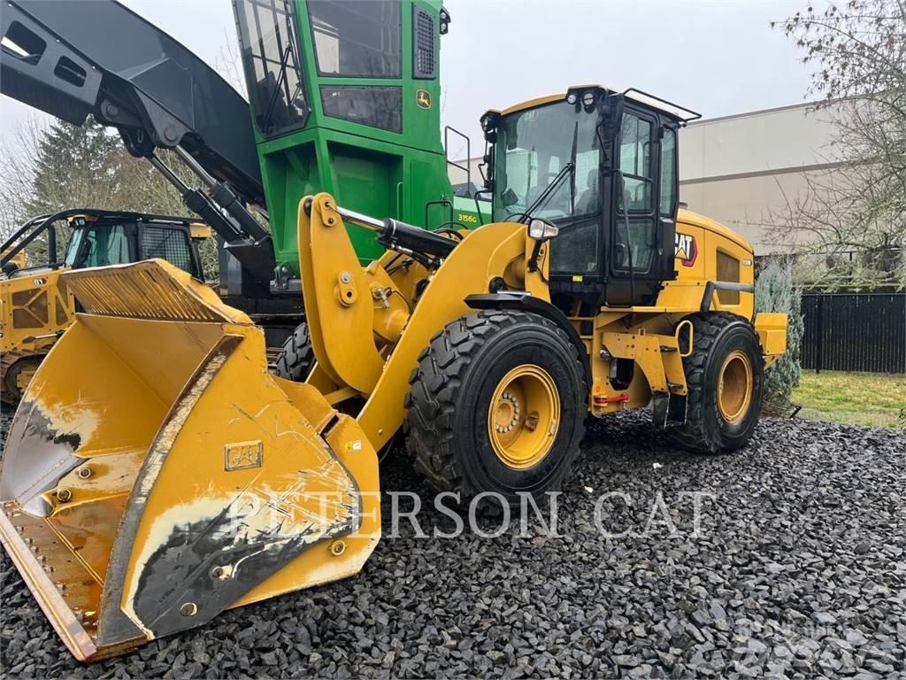 CAT 930M Колесни товарачи