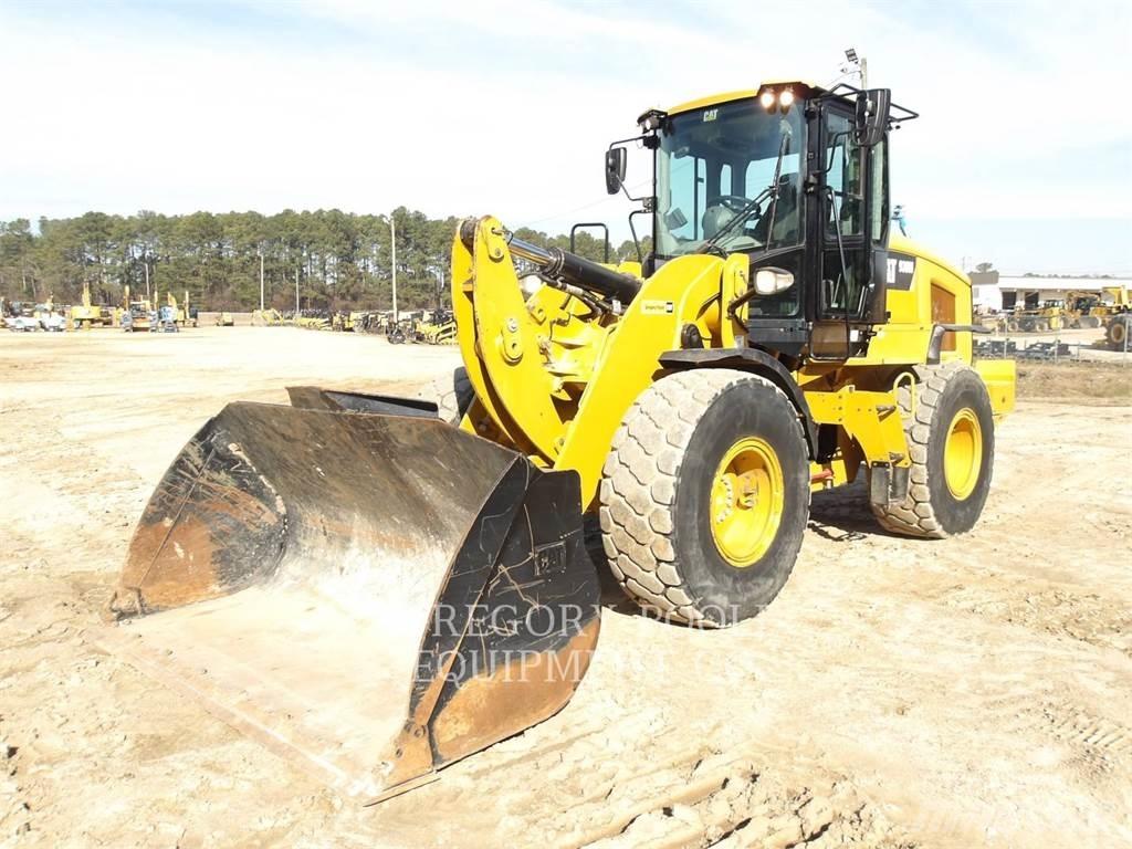 CAT 930M Колесни товарачи