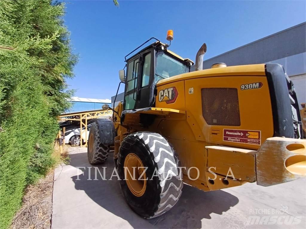 CAT 930M Колесни товарачи