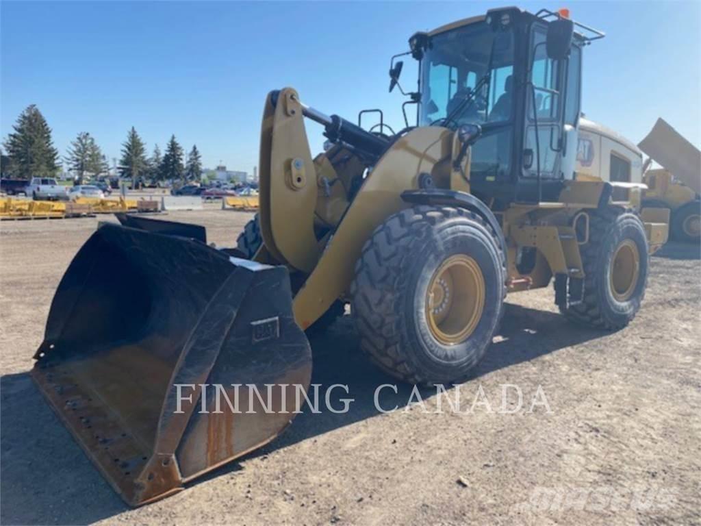 CAT 930M Колесни товарачи