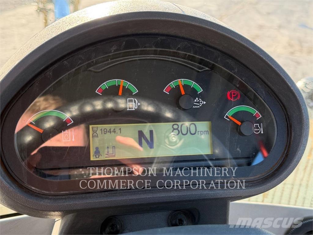 CAT 930M Колесни товарачи
