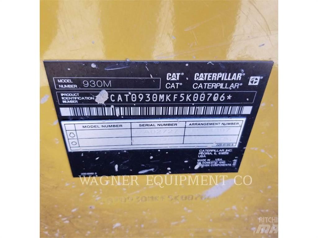 CAT 930M Колесни товарачи