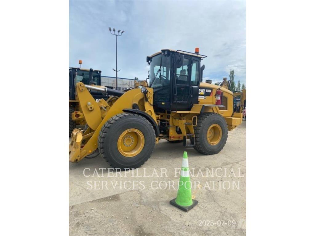 CAT 930M Колесни товарачи