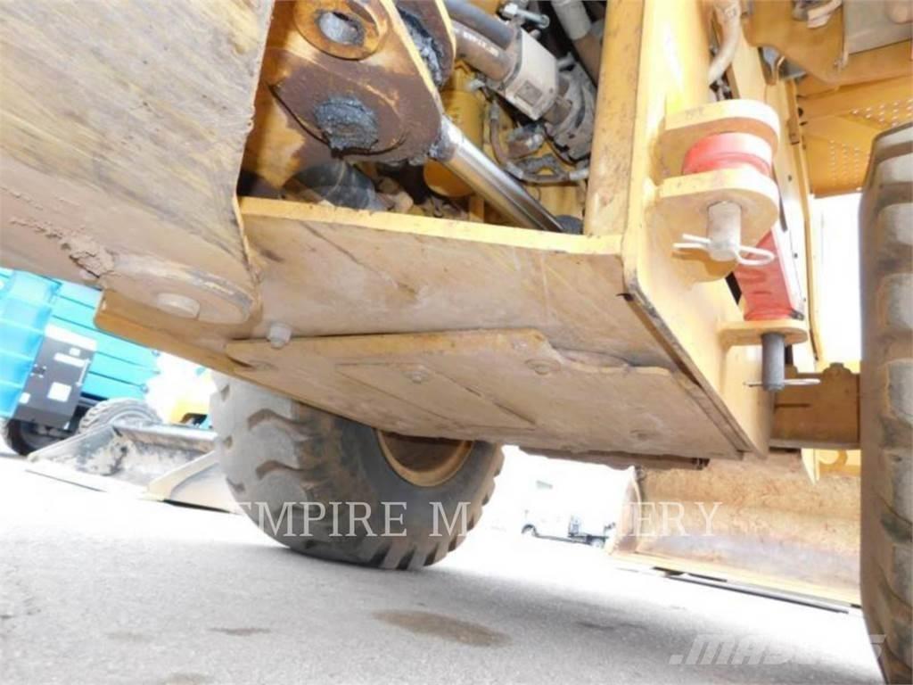 CAT 930M FC Колесни товарачи