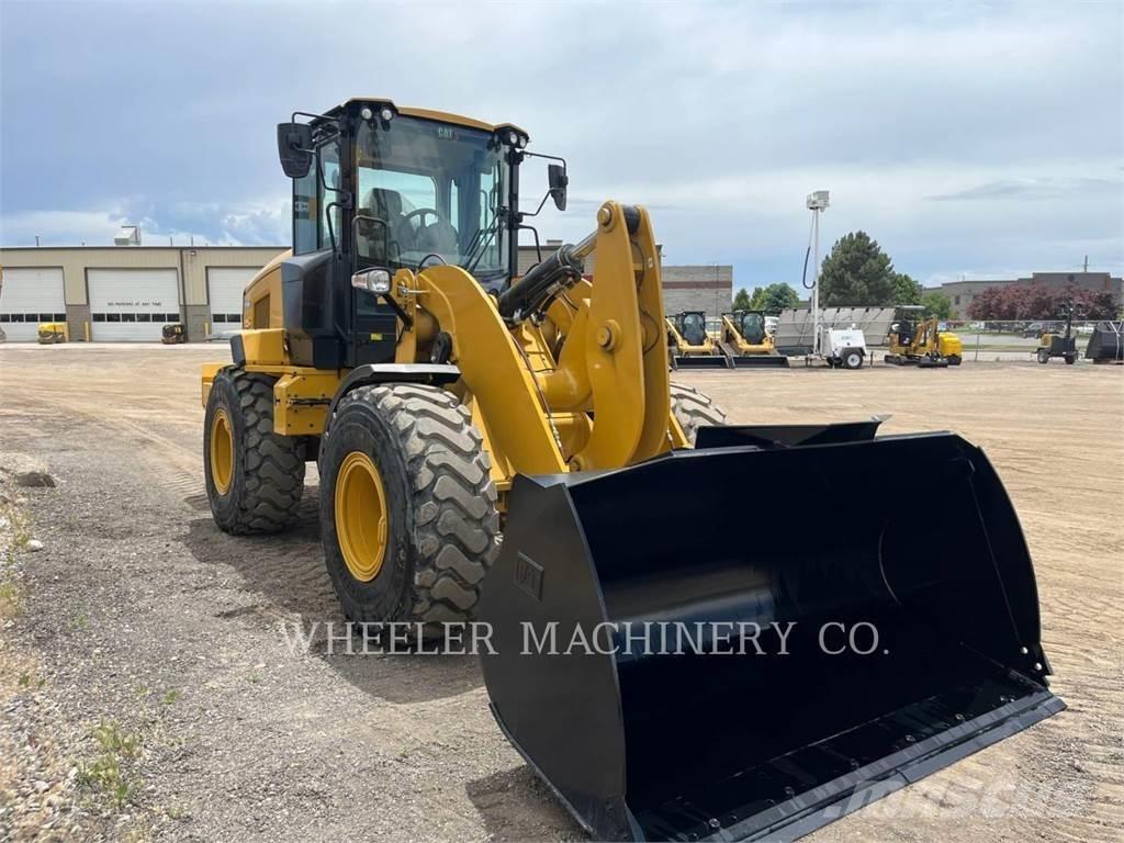 CAT 930M QC Колесни товарачи