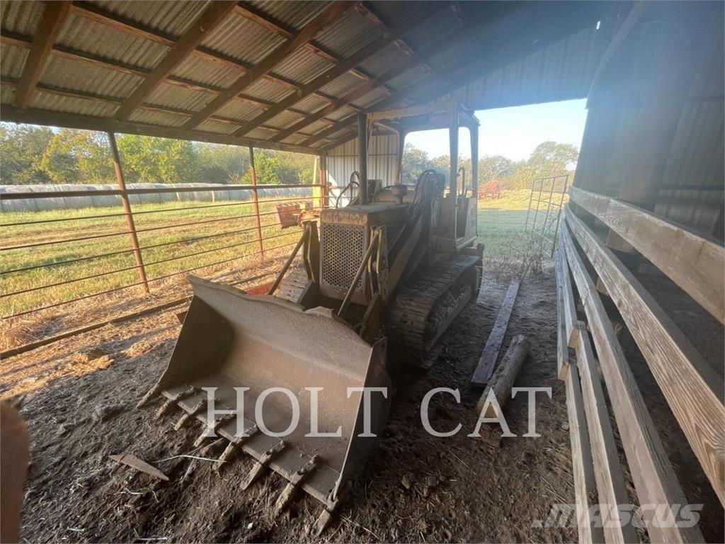CAT 931B Верижен товарач