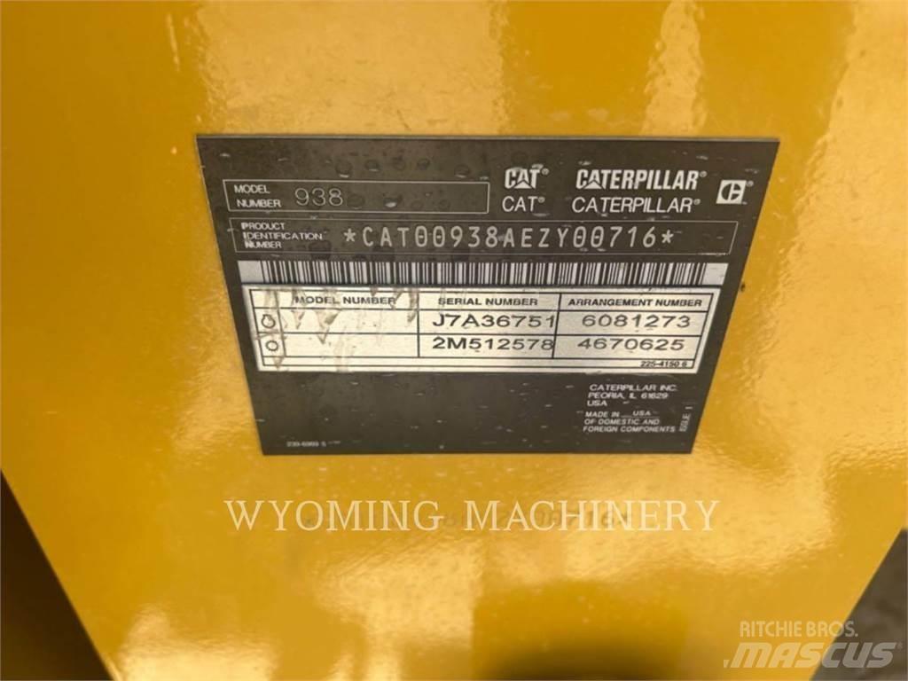 CAT 938 Колесни товарачи
