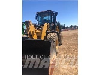 CAT 938 Колесни товарачи