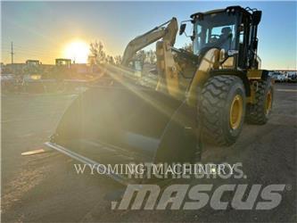 CAT 938 Колесни товарачи