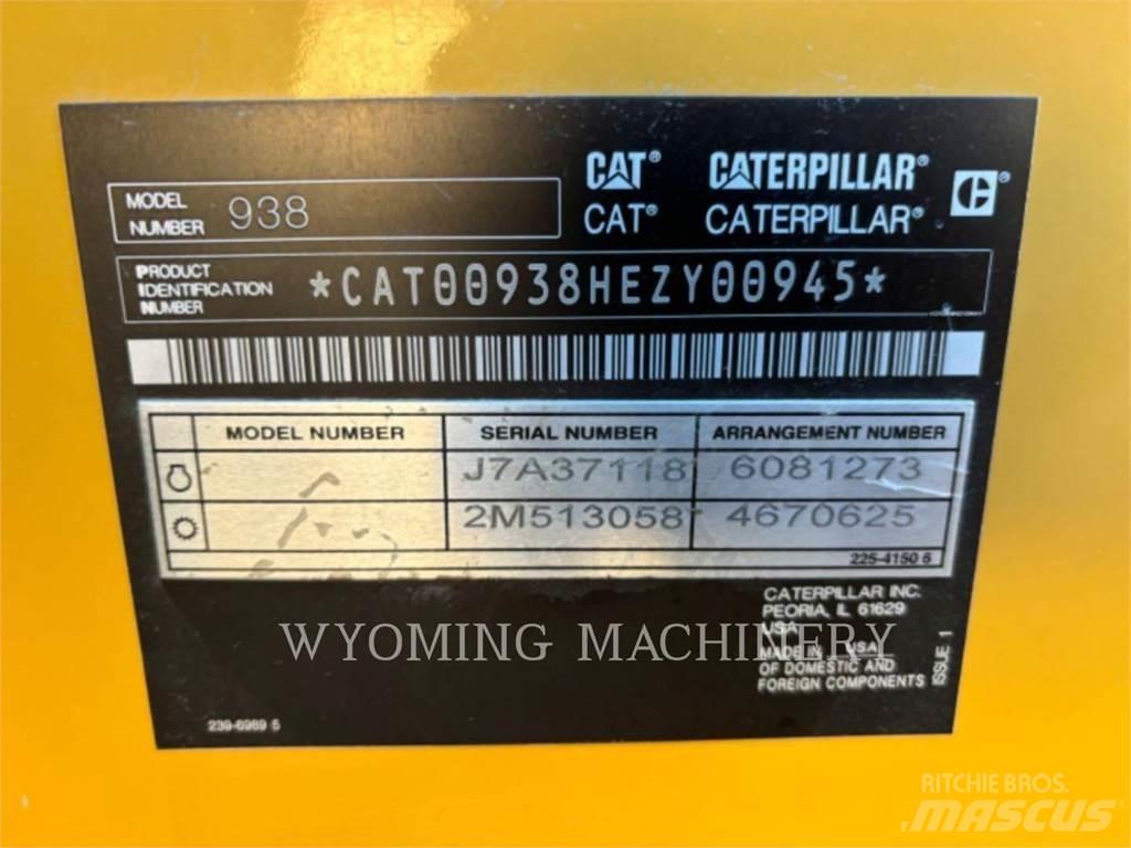 CAT 938 Колесни товарачи