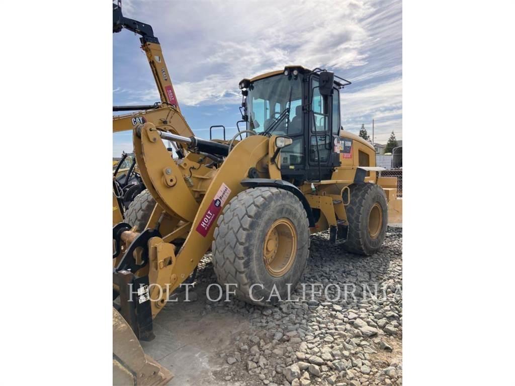 CAT 938 Колесни товарачи