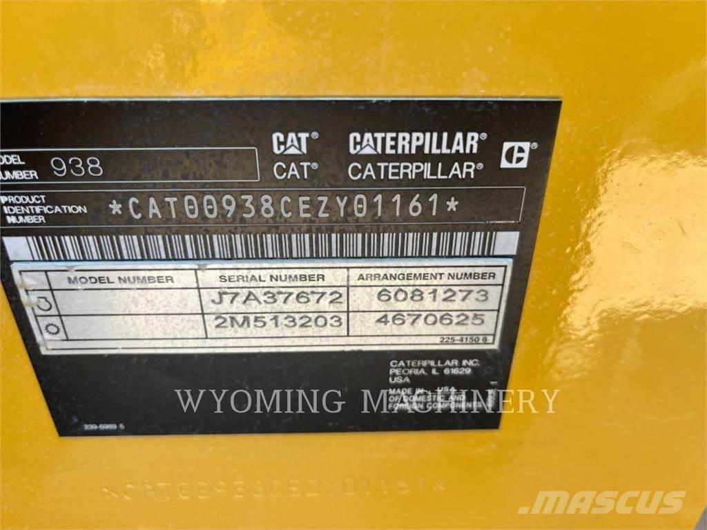 CAT 938 Колесни товарачи