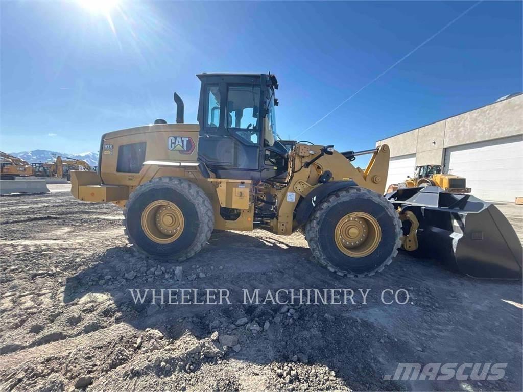 CAT 938 QC Колесни товарачи