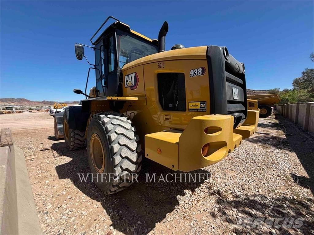 CAT 938 QC Колесни товарачи