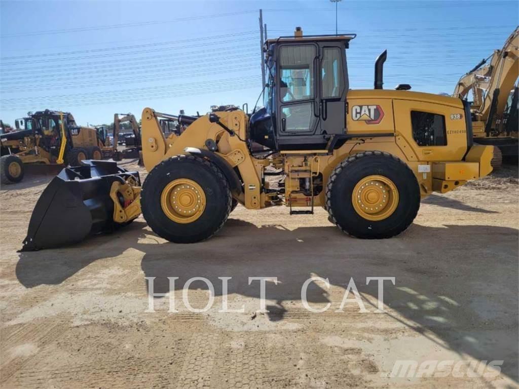 CAT 938 QC Колесни товарачи