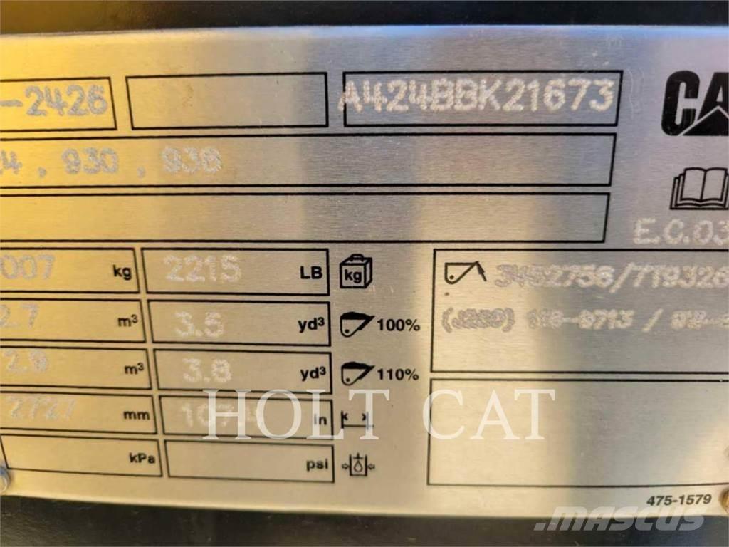 CAT 938 QC Колесни товарачи