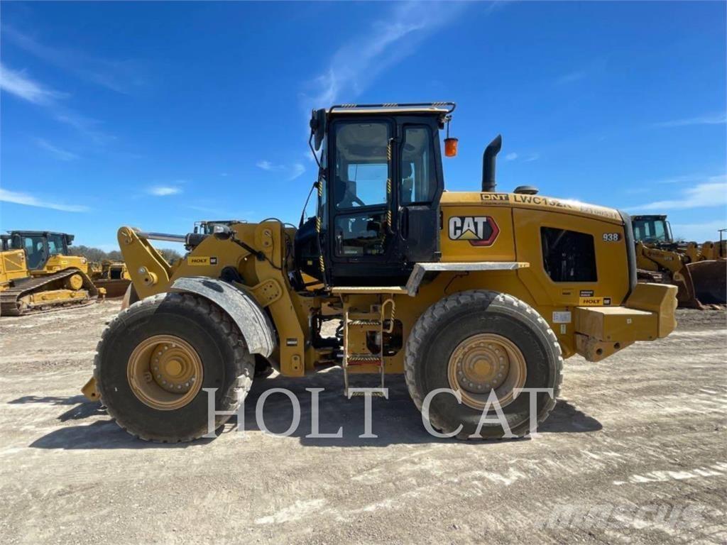 CAT 938 QC Колесни товарачи