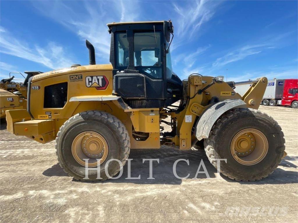 CAT 938 QC Колесни товарачи