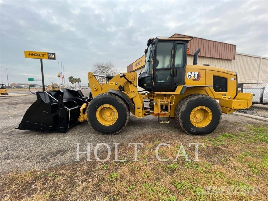 CAT 938 QC Колесни товарачи