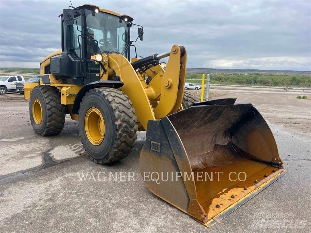 CAT 93814 Колесни товарачи