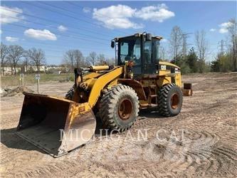 CAT 938G Колесни товарачи