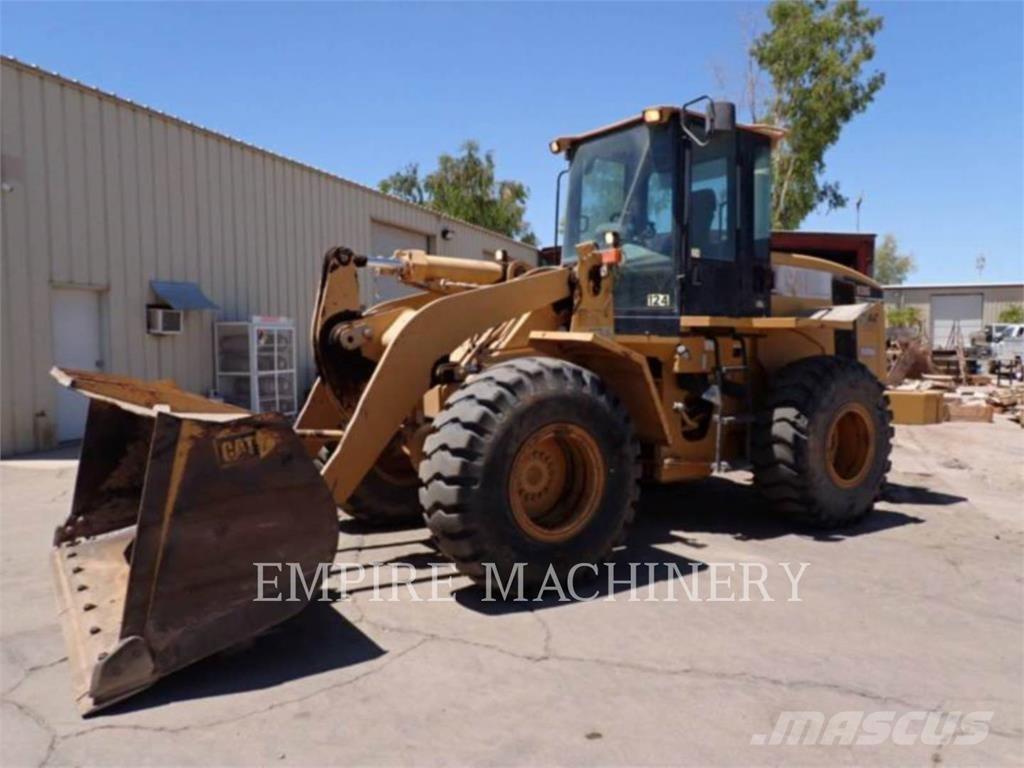 CAT 938G Колесни товарачи