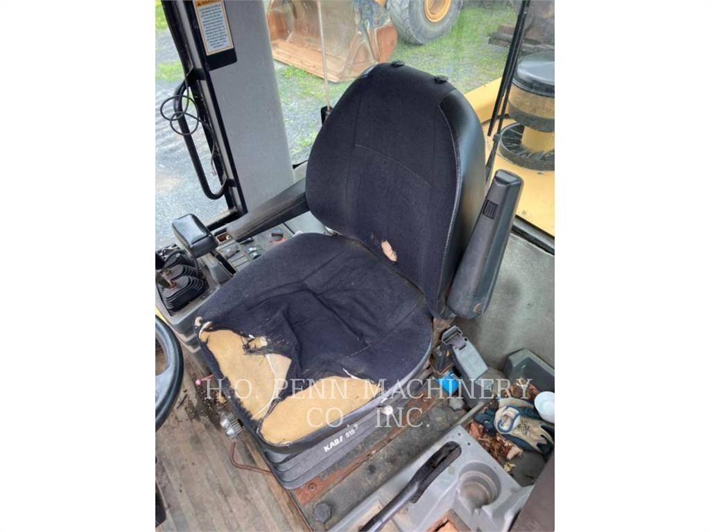 CAT 938GII Колесни товарачи