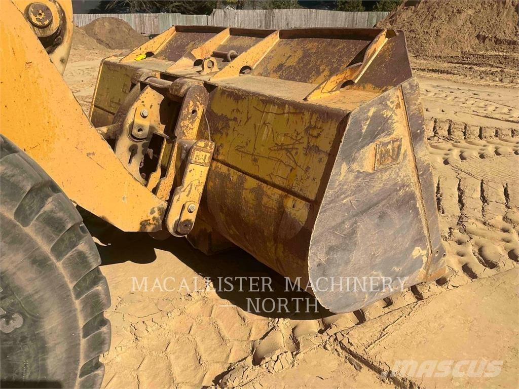 CAT 938H Колесни товарачи