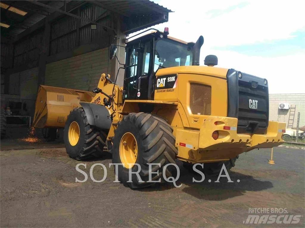 CAT 938K Колесни товарачи