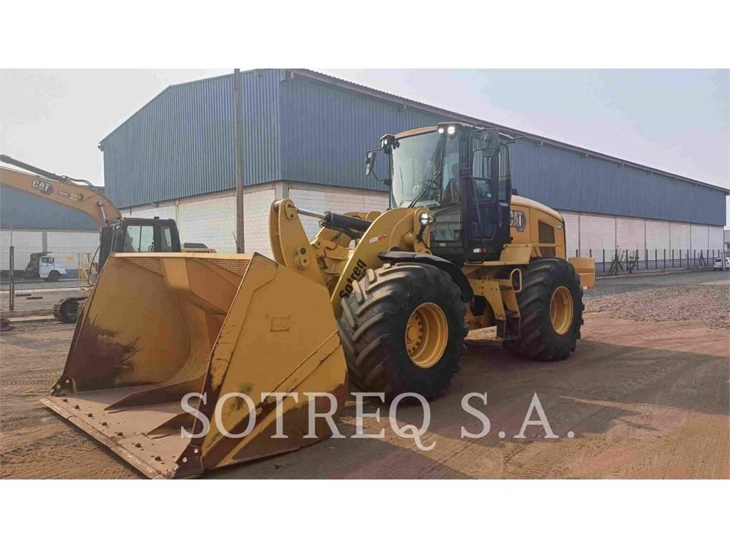 CAT 938K Колесни товарачи