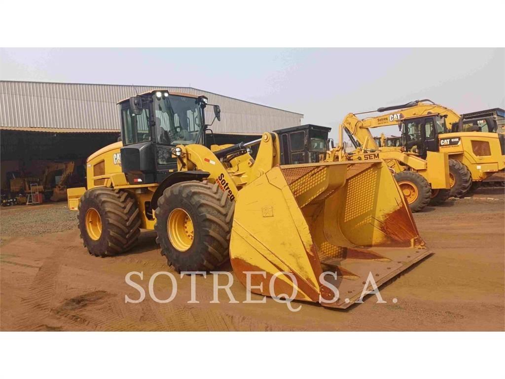 CAT 938K Колесни товарачи