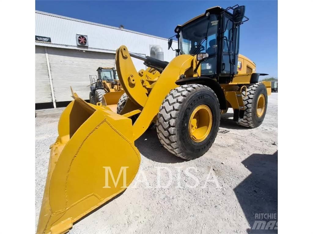 CAT 938K Колесни товарачи