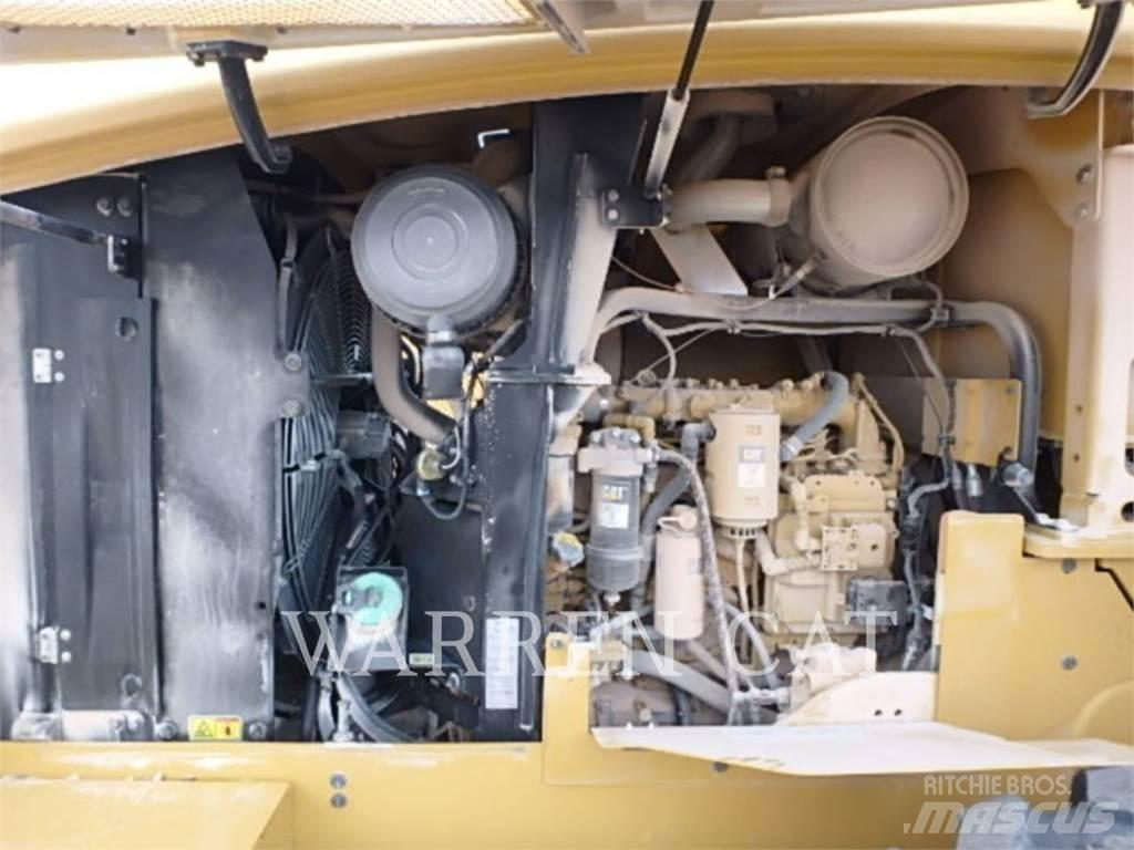 CAT 938K Колесни товарачи