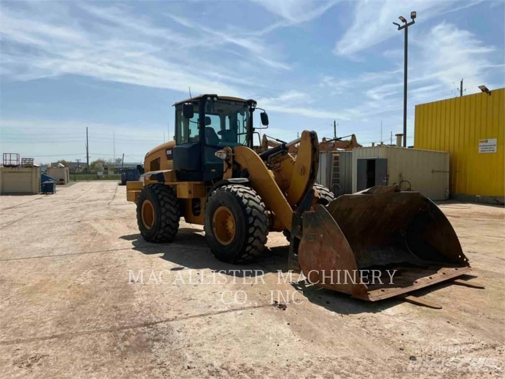 CAT 938K Колесни товарачи