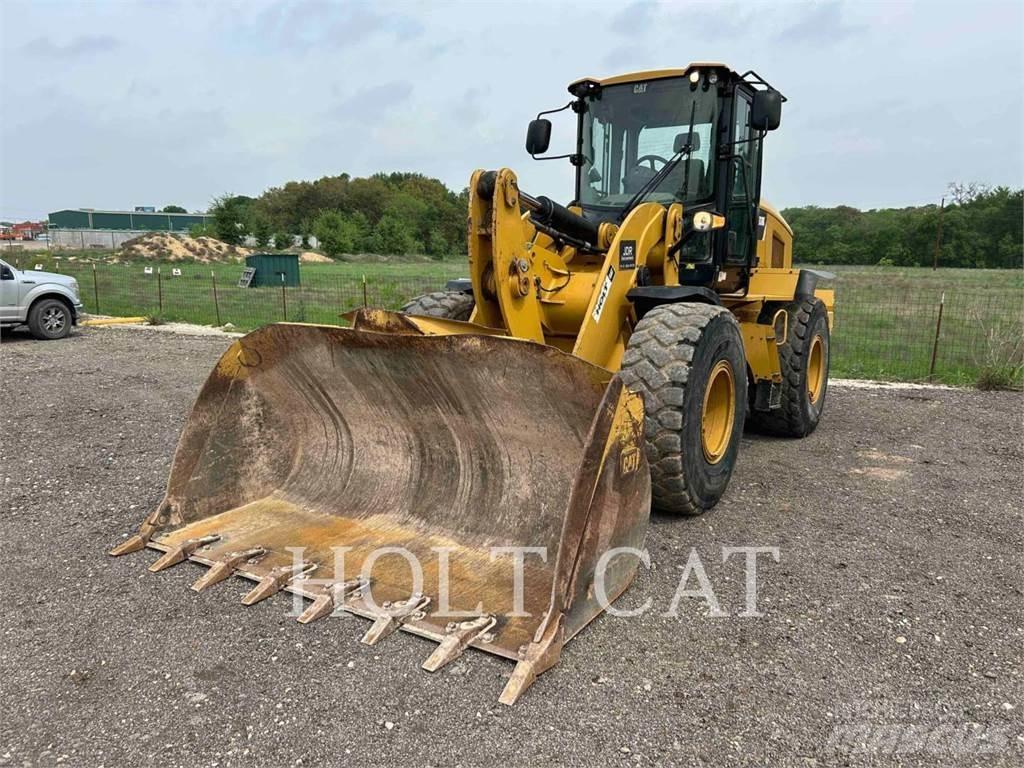 CAT 938K Колесни товарачи