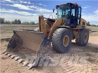 CAT 938M Колесни товарачи