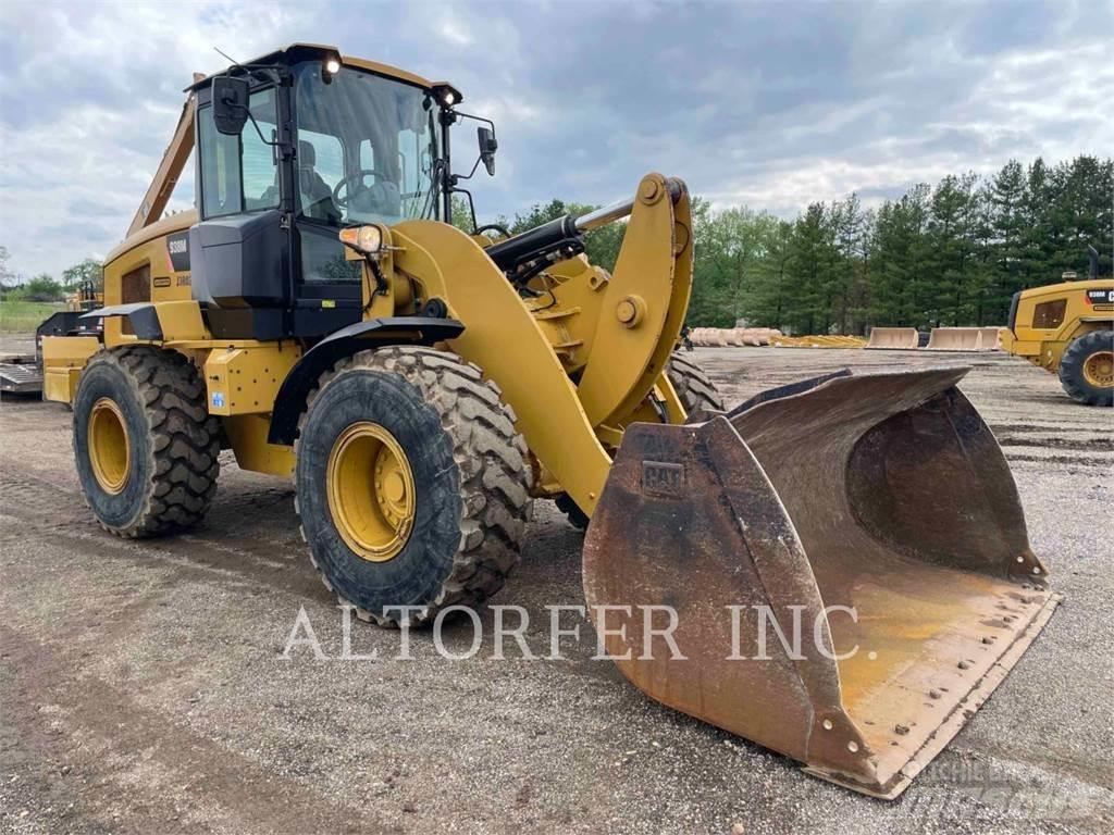 CAT 938M Колесни товарачи