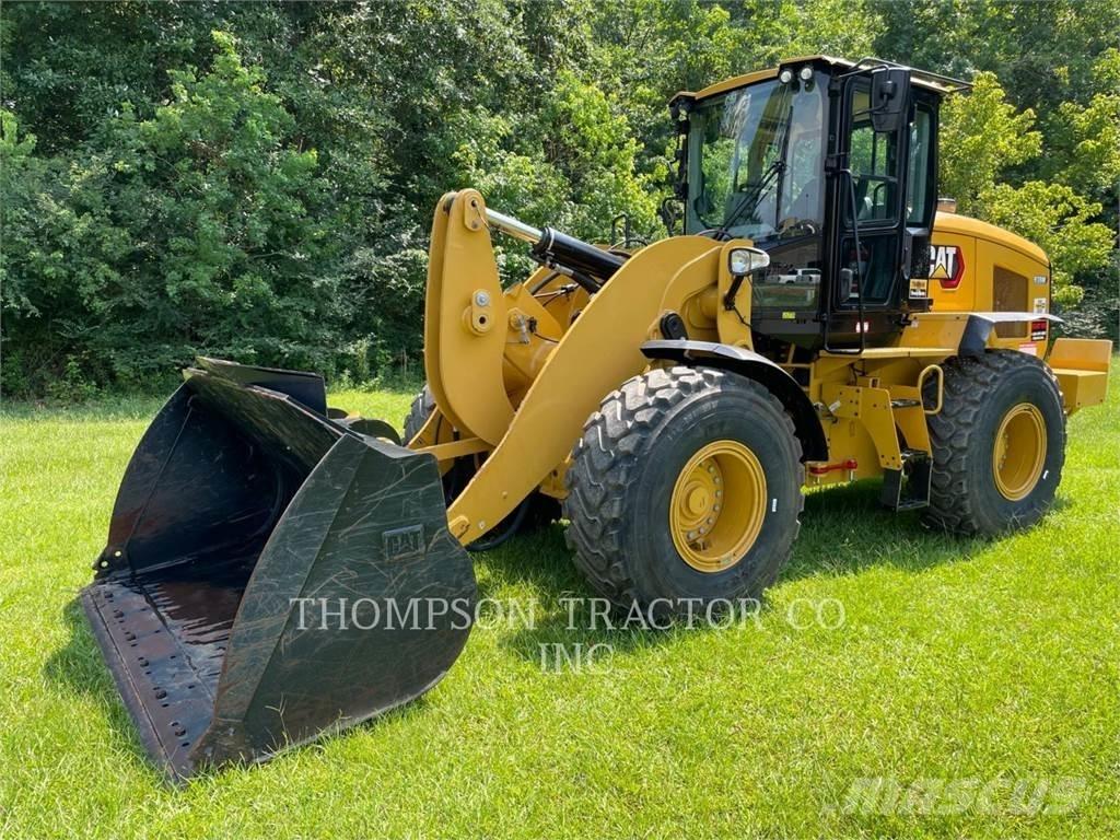 CAT 938M Колесни товарачи