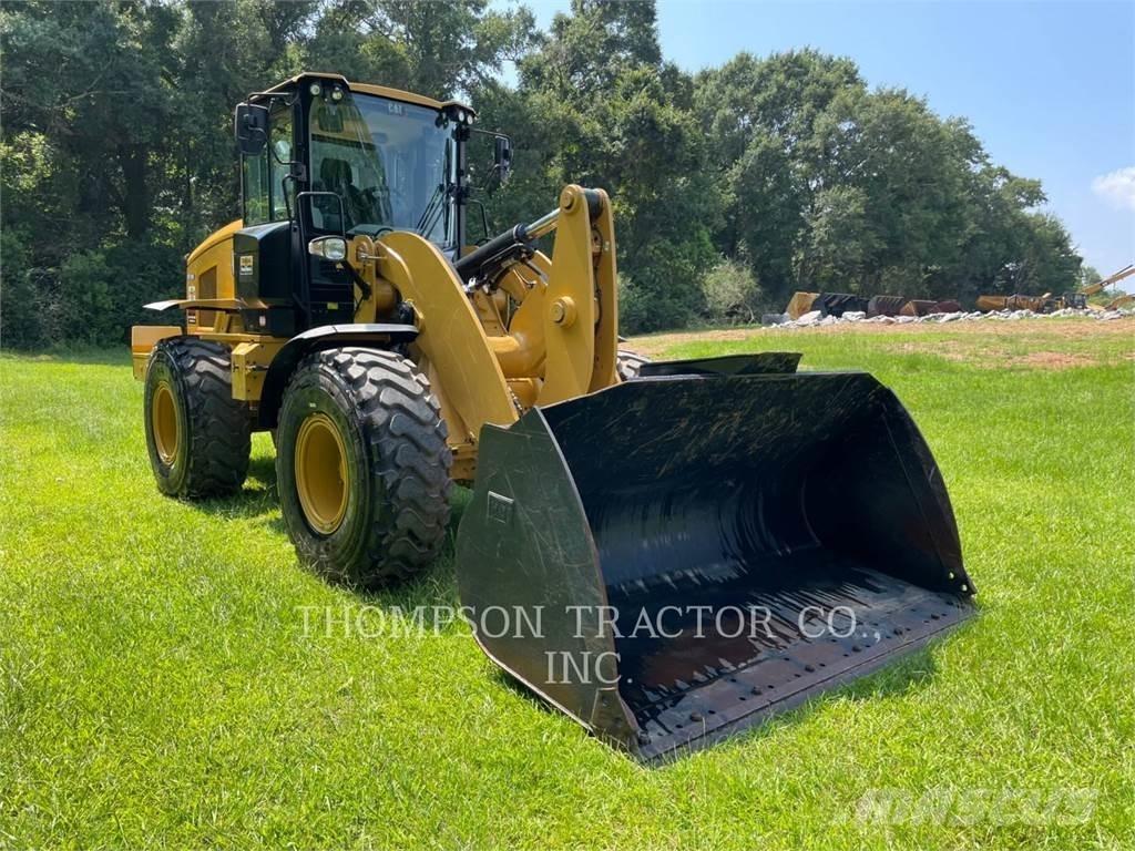 CAT 938M Колесни товарачи