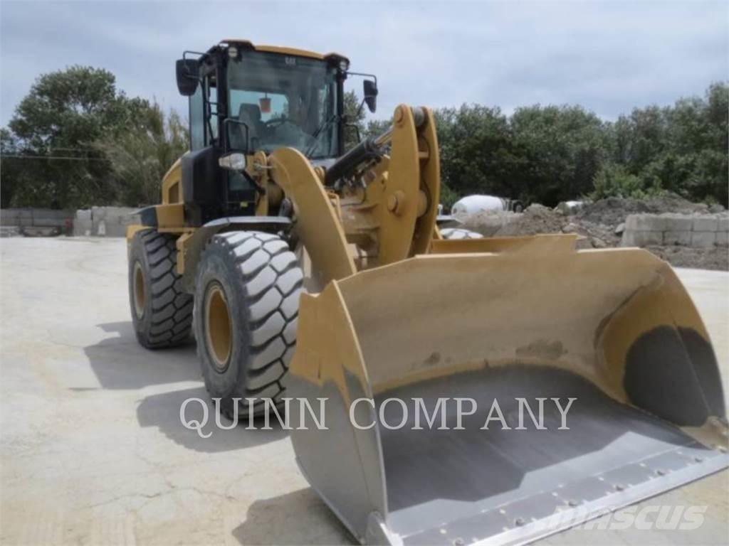 CAT 938M Колесни товарачи