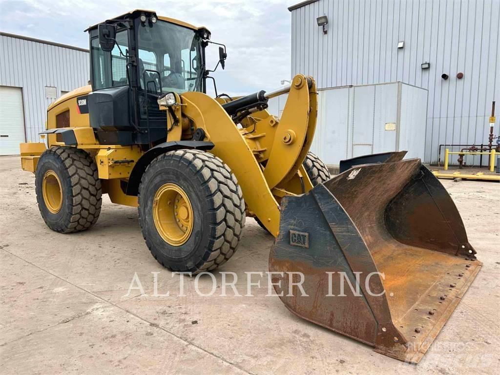 CAT 938M Колесни товарачи