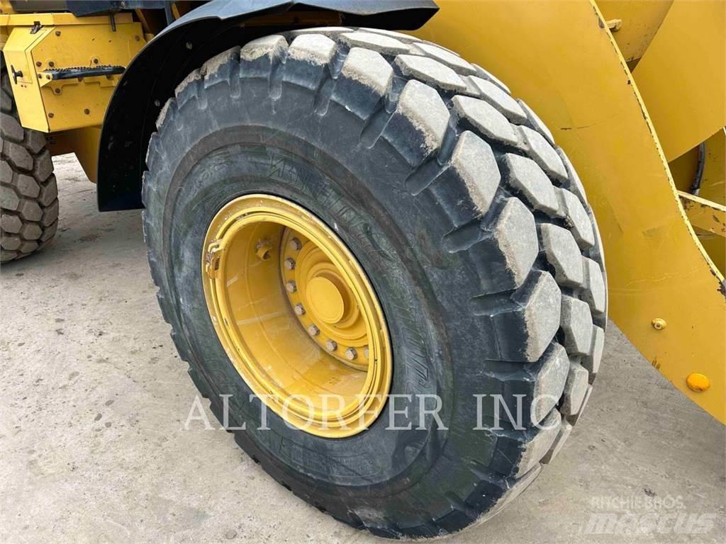 CAT 938M Колесни товарачи