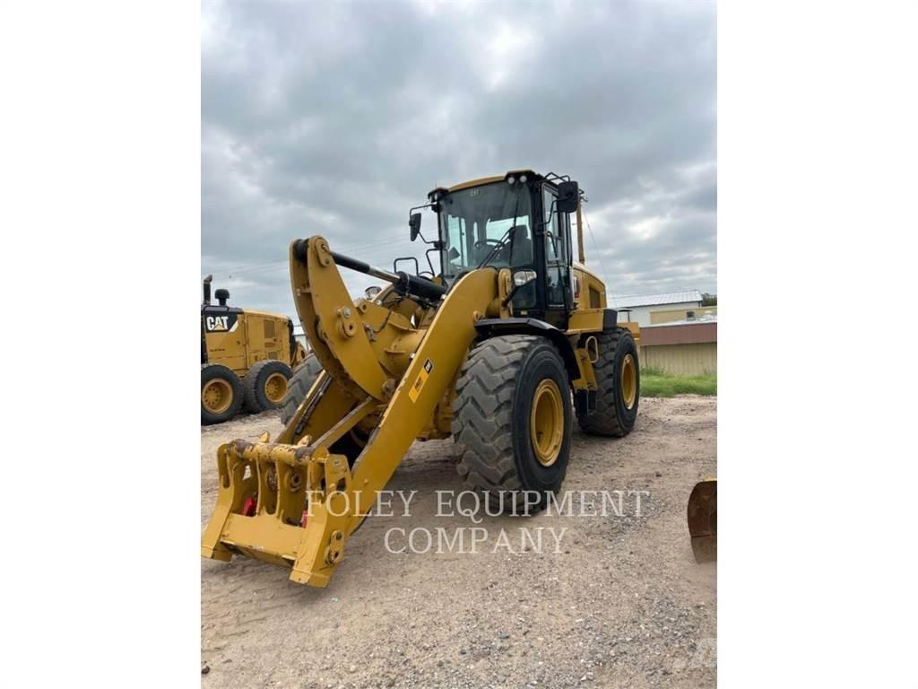 CAT 938M Колесни товарачи