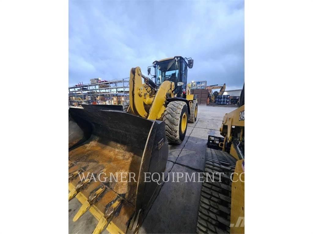 CAT 938M Колесни товарачи