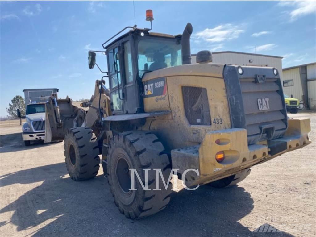 CAT 938M Колесни товарачи