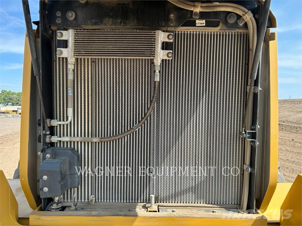 CAT 938M Колесни товарачи