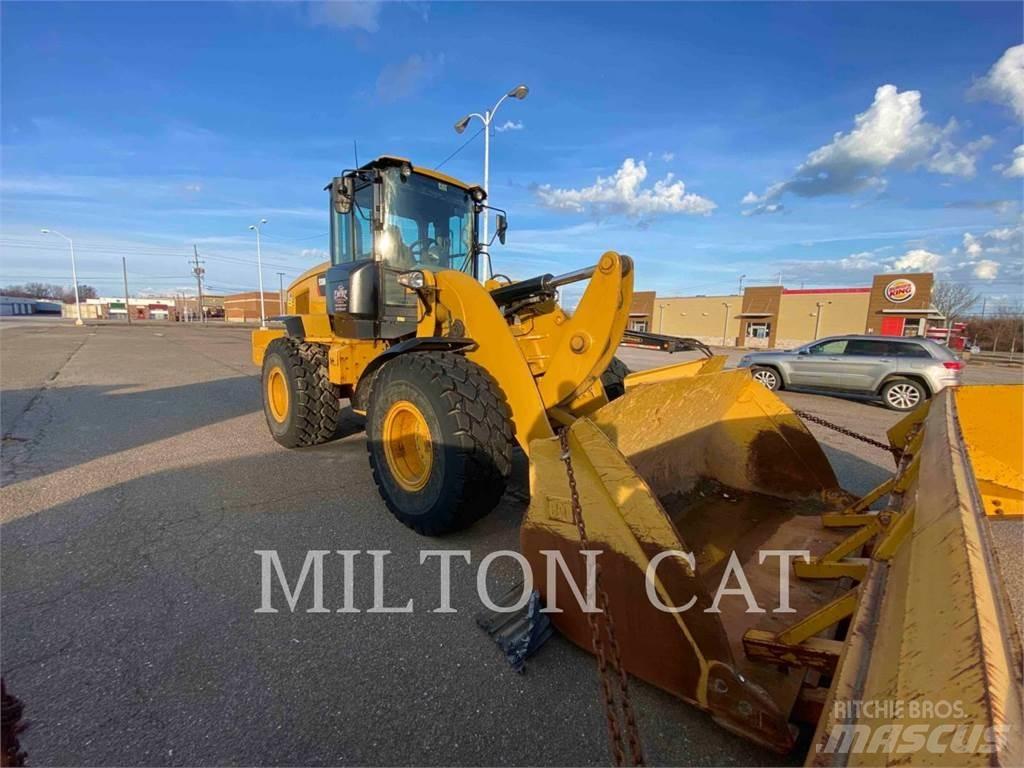 CAT 938M Колесни товарачи