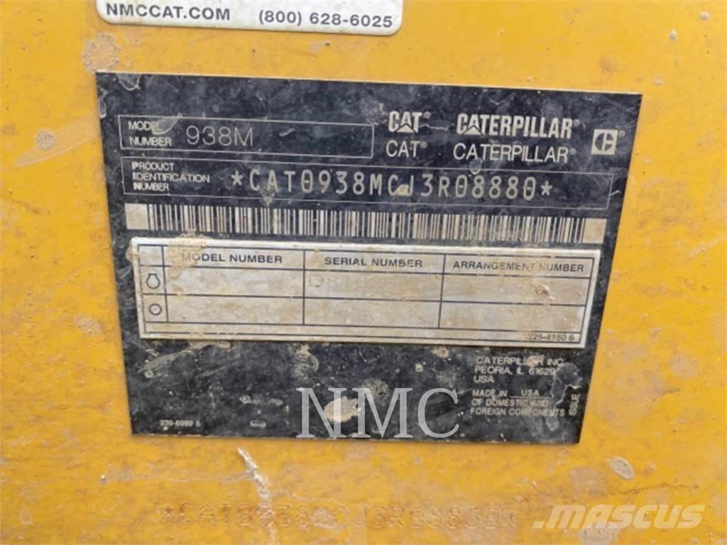CAT 938M Колесни товарачи