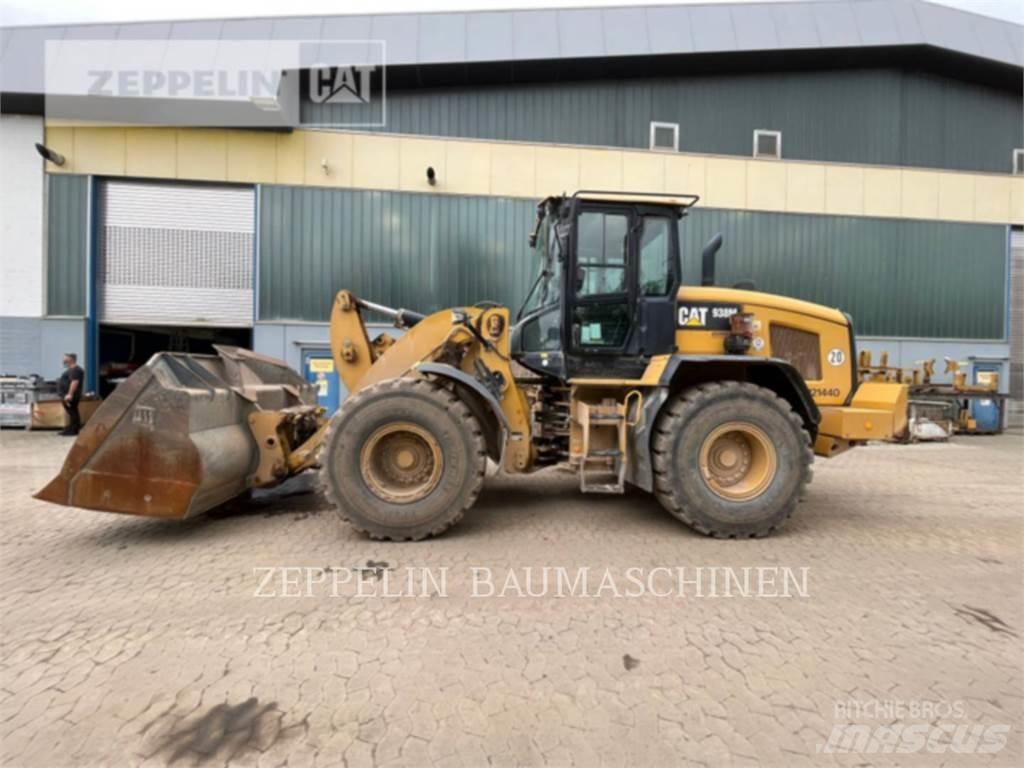 CAT 938M Колесни товарачи