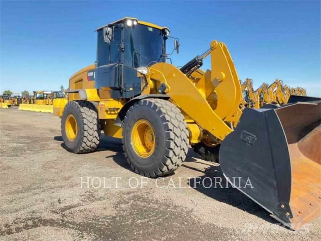 CAT 938M Колесни товарачи